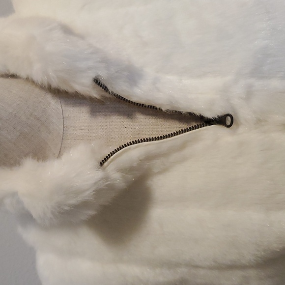 Carte Faux Fur Reversible Vest white  Size L - Picture 2 of 11